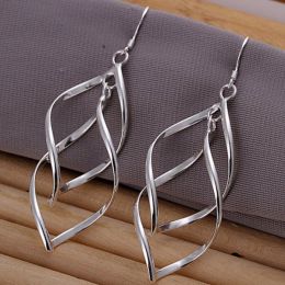 Charming Wind Chime Earrings (Pack of 1)
